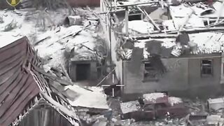 Multiple Russian soldiers struck by Ukrainian FPV drones