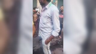 Man Stabbed In Stomach Suffers With Guts Exposed