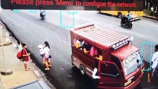 Crazy Crash In Philippines Unbelievable, Nobody Died