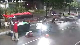 Ex Goes Full Psycho, Hacking Away at Ex-GF with Machete in Jealousy-Fueled Attack