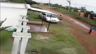 Drives Car Into Wife, Gets Out and Tries to Strangle Her in Broad Daylight