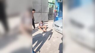 Screaming Dude Gets Clubbed After Failed Motorcycle Theft