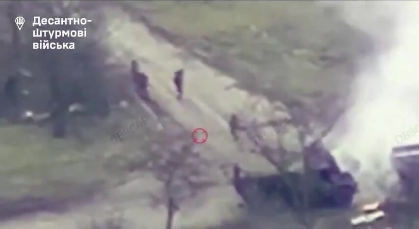 Ukrainian Air Assault Forces struck a Russian column with drones and HIMARS