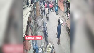 Street Ice Cream Seller Brutally Slaughtered by Precise Neck Stabs