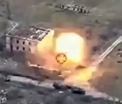 A HIMARS multiple launch rocket system covers a concentration of RU infantry
