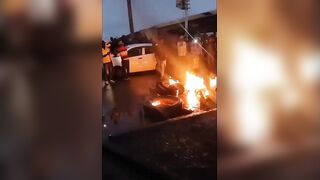 Thief Set Ablaze by Mob, Still Moving Until They Crush His Head with Boulder
