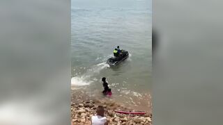 Two seriously injured after a jet ski collision in Venezuela