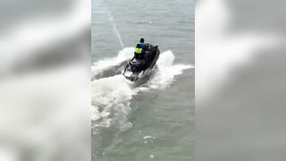 Two seriously injured after a jet ski collision in Venezuela