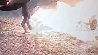 Naive girl from Novokuznetsk almost burned to death