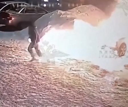 Naive girl from Novokuznetsk almost burned to death