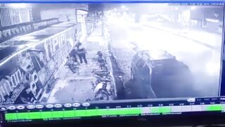 Pregnant Woman Killed in Drive-by Shooting at Liquor Store (CCTV & Aftermath)