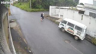 Man Drags GF by Hair, Punches Her Face, Then Stomps Her Head Until She's Unconscious