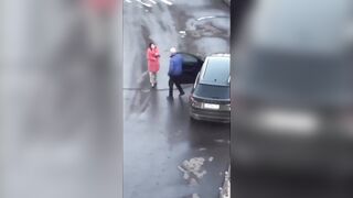 LoL "In Moscow, a drunk woman decided to smash the mirrors on a cars"