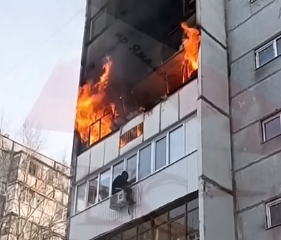 Man tries to escape fire in Kazan