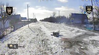 19 Russian soldiers are hit with FPV drones and drone-dropped grenades