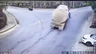 A short compilation of relaxing accidents