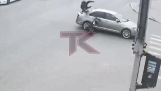 LoL "Kamikaze opens scooter season with spectacular somersault"
