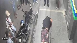 Caught Off Guard on the Curb: Man Gunned Down Brutally After Car Pulls Up Suddenly