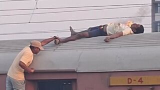 Man Burns Alive After Contacting Railway Power Lines