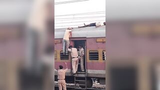 Man Burns Alive After Contacting Railway Power Lines
