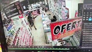 Sicario Shoots Chinese Supermarket Owner in Argentina Over Unpaid Extortion