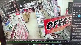 Sicario Shoots Chinese Supermarket Owner in Argentina Over Unpaid Extortion