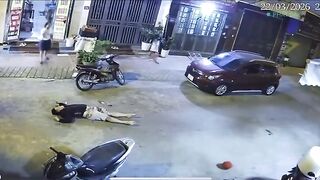 Security Camera Captures Heartbreaking Moment: Man Jumps to His Death from 17th Floor