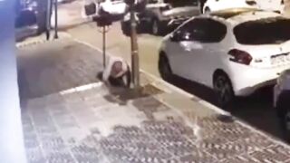 Carjacker Dead After Attempting to Steal Off-Duty Officer's Car – Officer Opens Fire
