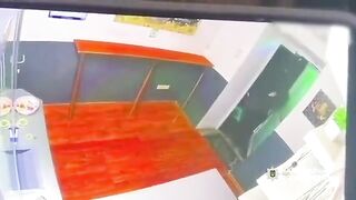 In Kyiv, a man tried to rob a currency exchange office at gunpoint.
