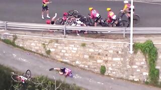 Italian cyclist falls several meters during women's race