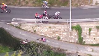 Italian cyclist falls several meters during women's race