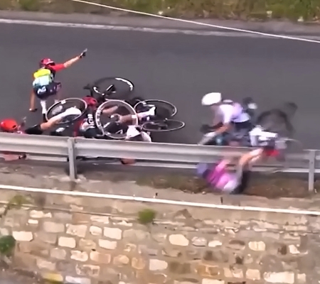 Italian cyclist falls several meters during women's race