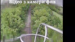 Violent Ukrainian FPV drone strike on Russian Army bikers.