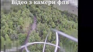 Violent Ukrainian FPV drone strike on Russian Army bikers.