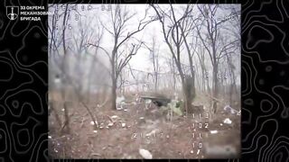 The 33rd Brigade kills Russians.