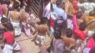 20 priests brutally assault two devotees at the historic Temple