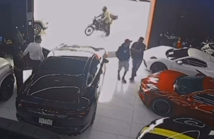 Car Dealership Owners Shoot and Kill Armed Robber During Attempted Heist