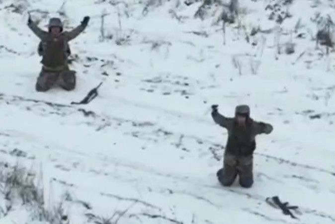 Ukrainians surrender, Russians kill them.