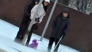 LoL "Bus stop, sex, cold and phlegmatic" (2 angles)