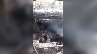 From Living to Charcoal:Gangsters Leave Three Charred Corpses Rotting in a Gutted Car