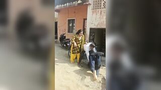 Woman Assaulted By Scammers For Demanding Her Money Back