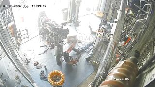 Hitman Cold-Bloodedly Executes Two Mechanics in Their Workshop Over Refused Extortion
