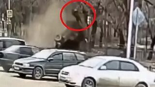 Tragic accident of Mercedes G with Toyota (2 views)