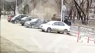 Tragic accident of Mercedes G with Toyota (2 views)