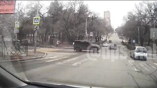 Tragic accident of Mercedes G with Toyota (2 views)