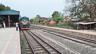Police Officer Clings for Life After Horrific Fall from Speeding Train in Bangladesh