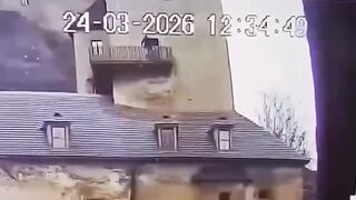 Polish pensioner kills himself by jumping from castle