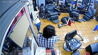 A Sicario Walks Into Barbershop and Blasts Worker in the Head at Point-Blank Range