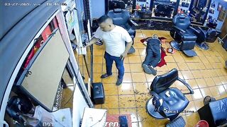 A Sicario Walks Into Barbershop and Blasts Worker in the Head at Point-Blank Range