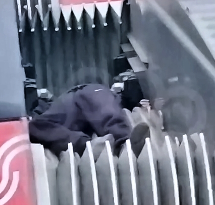 Another Train Surfer Dies in Moscow (more views)